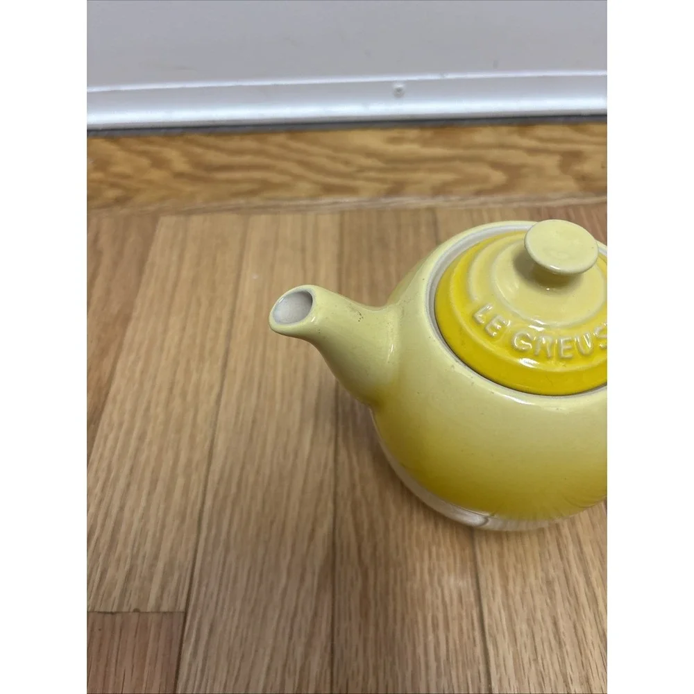 Le Creuset Yellow Soleil Tea for One Teapot & Cup Stackable